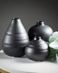 Ebony Compact Vase / Set of 3