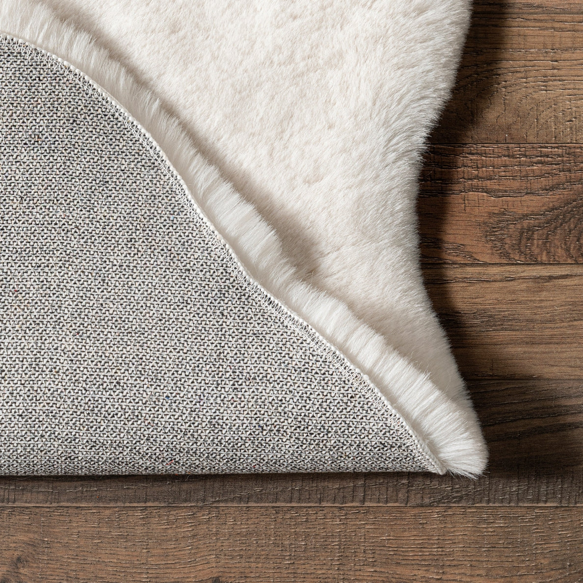 Eline Faux Sheepskin Machine Washable Area Rug