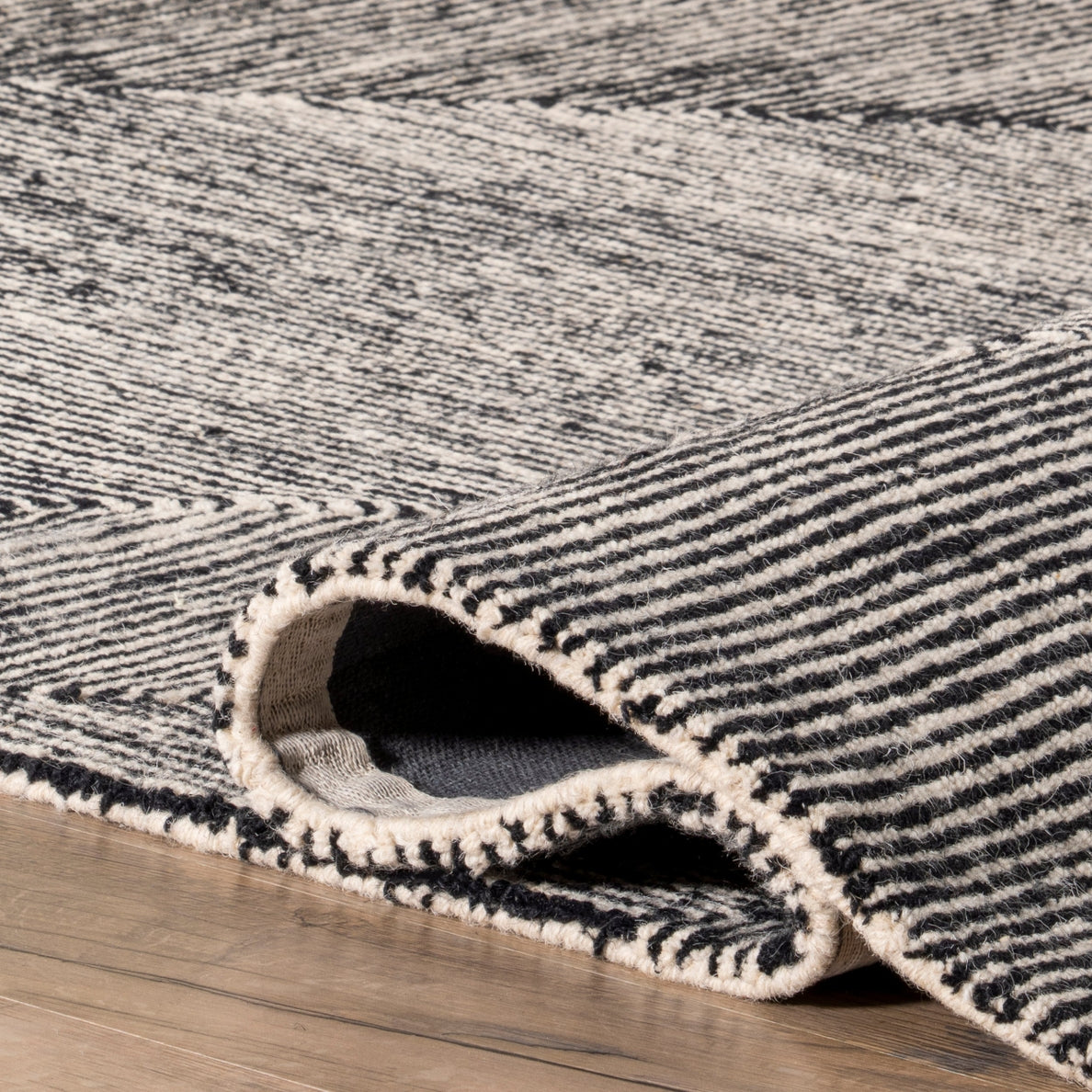 Heidi Modern Hand Tufted Wool Area Rug
