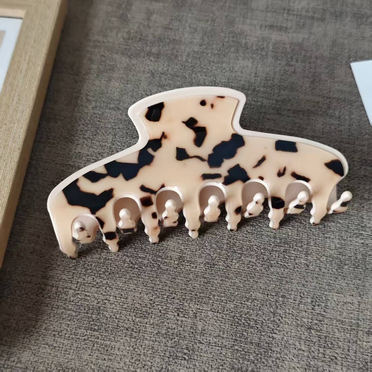 Vintage Style Hair Claw