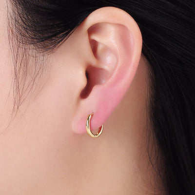 Minimalist Huggie Earrings - Cloth + Cabin