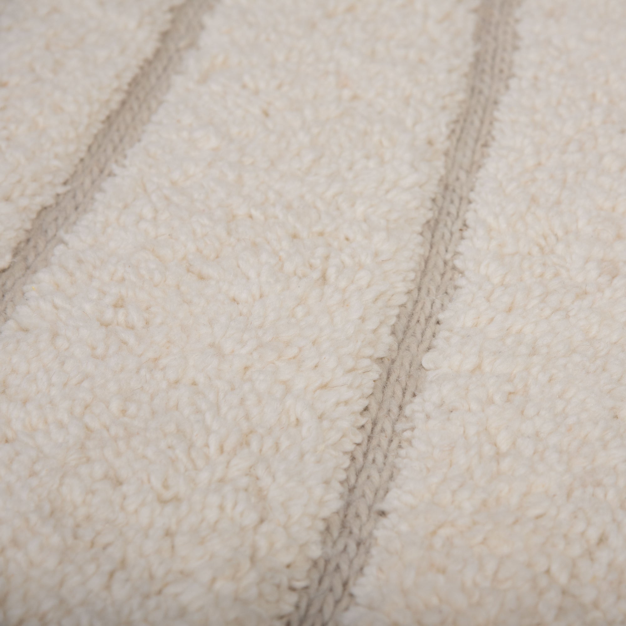 Peludo Area Rug