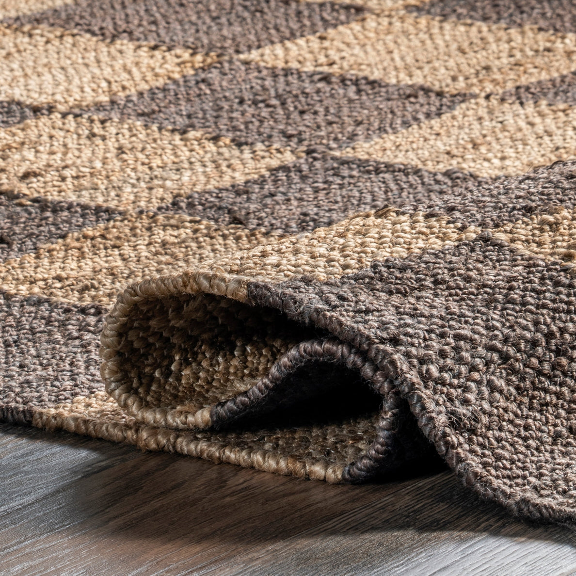 Christana Traditional Checkered Jute Area Rug