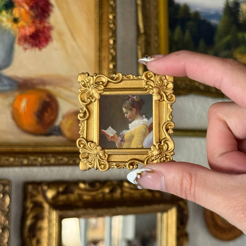 Vintage Style Resin Ornate Girl Reading a book Mini Magnet