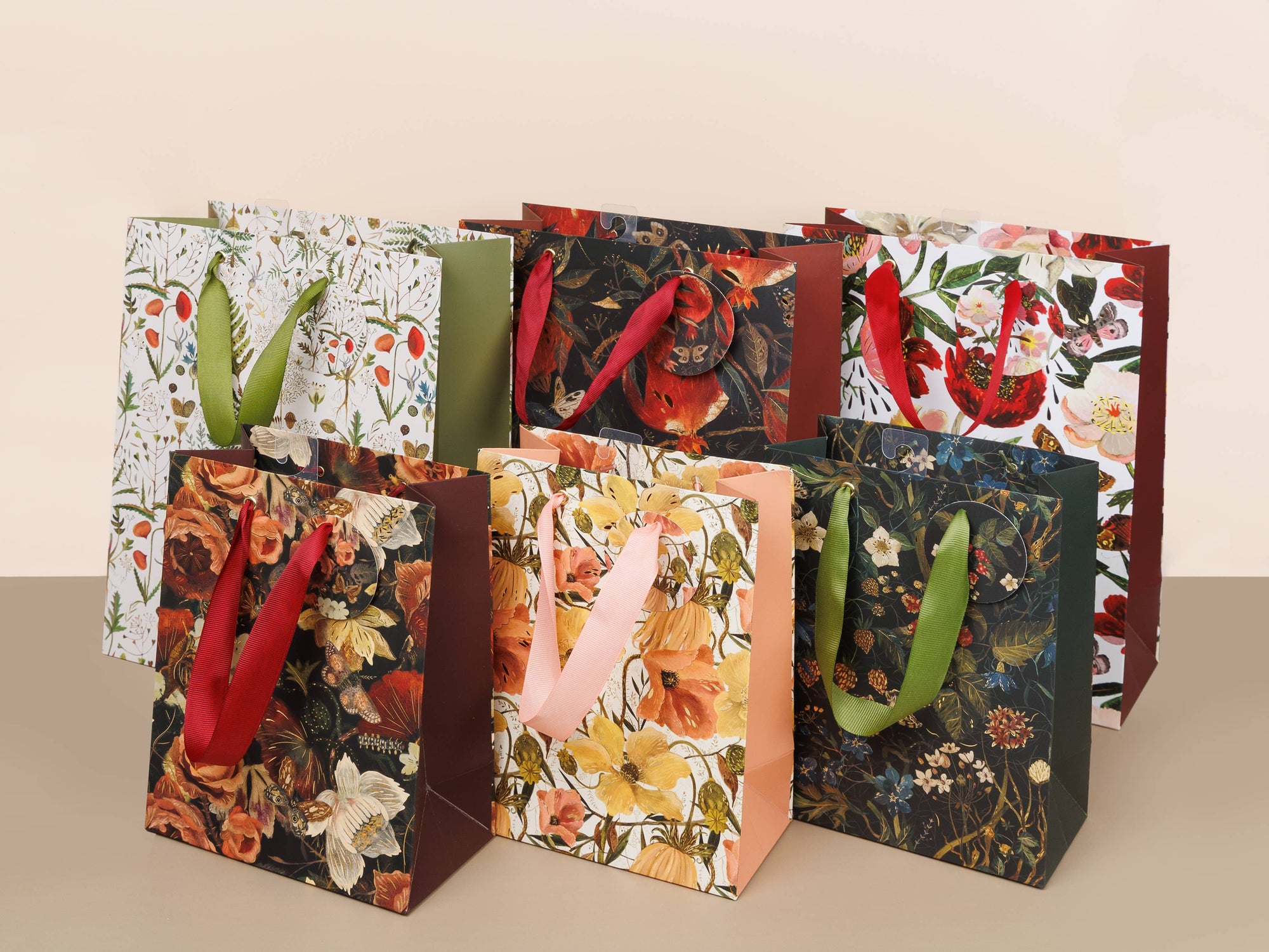 Medium Gift Bag - Peonies