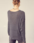 ROBIN V-NECK KNIT TOP