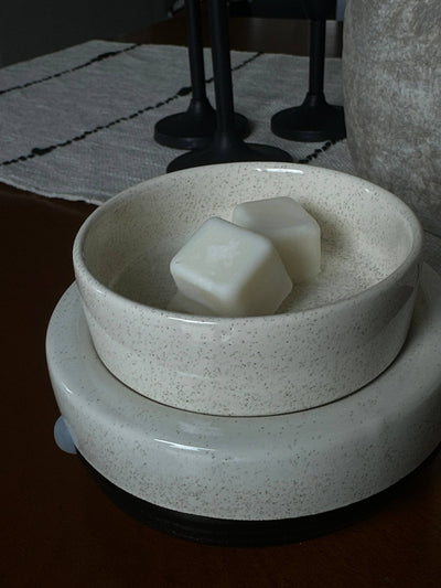 2-in-1 Wax Warmer - Cloth + Cabin