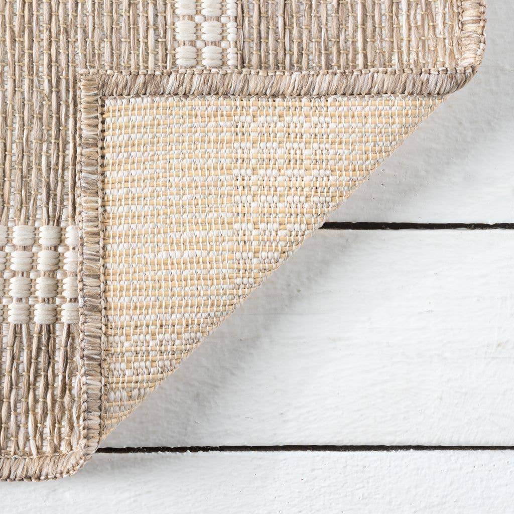 Ocean Gridscape Indoor/Outdoor Area Rug