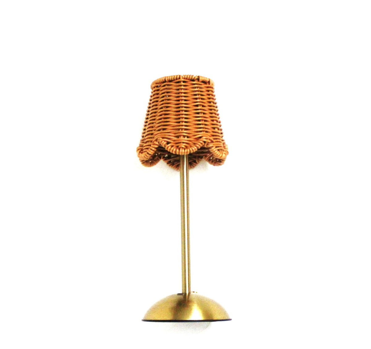 LED Rattan Scalloped Shade Desk Lamp