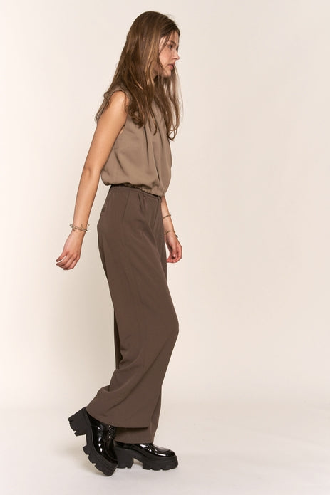 Mary Sleeveless Round Neck Top