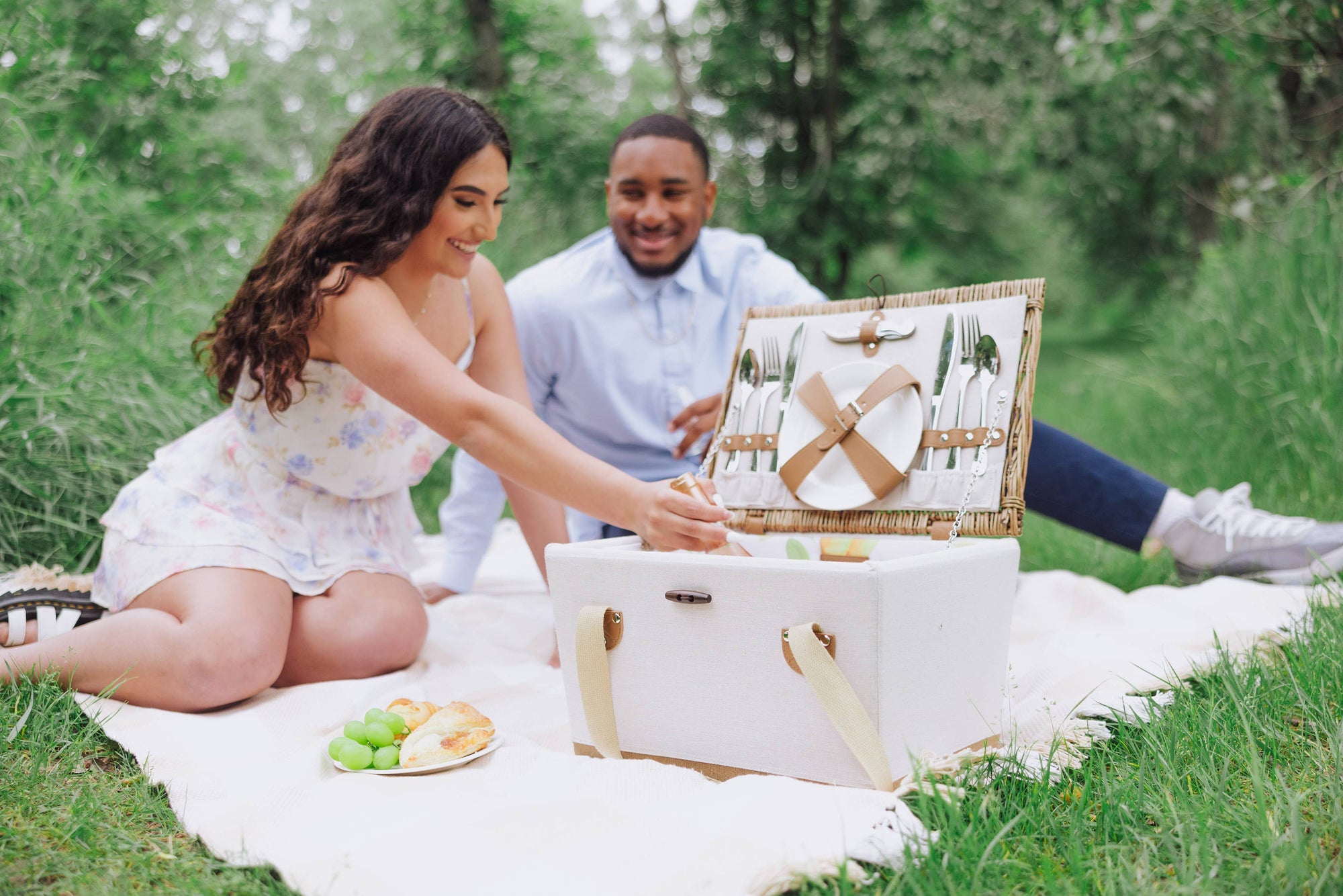 Lemongrove Picnic Basket