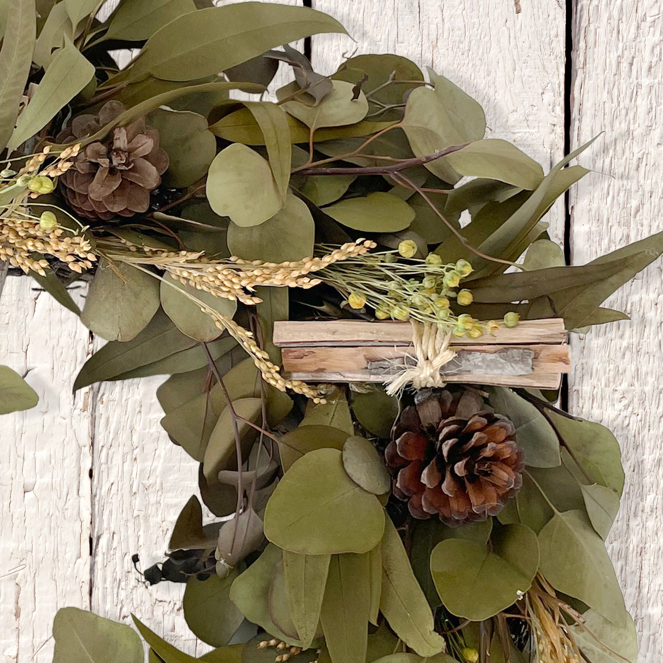 Eucalyptus &amp; Pinecone Garland Wreath