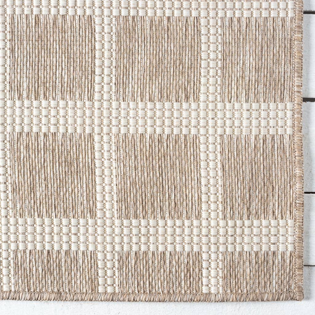 Ocean Gridscape Indoor/Outdoor Area Rug