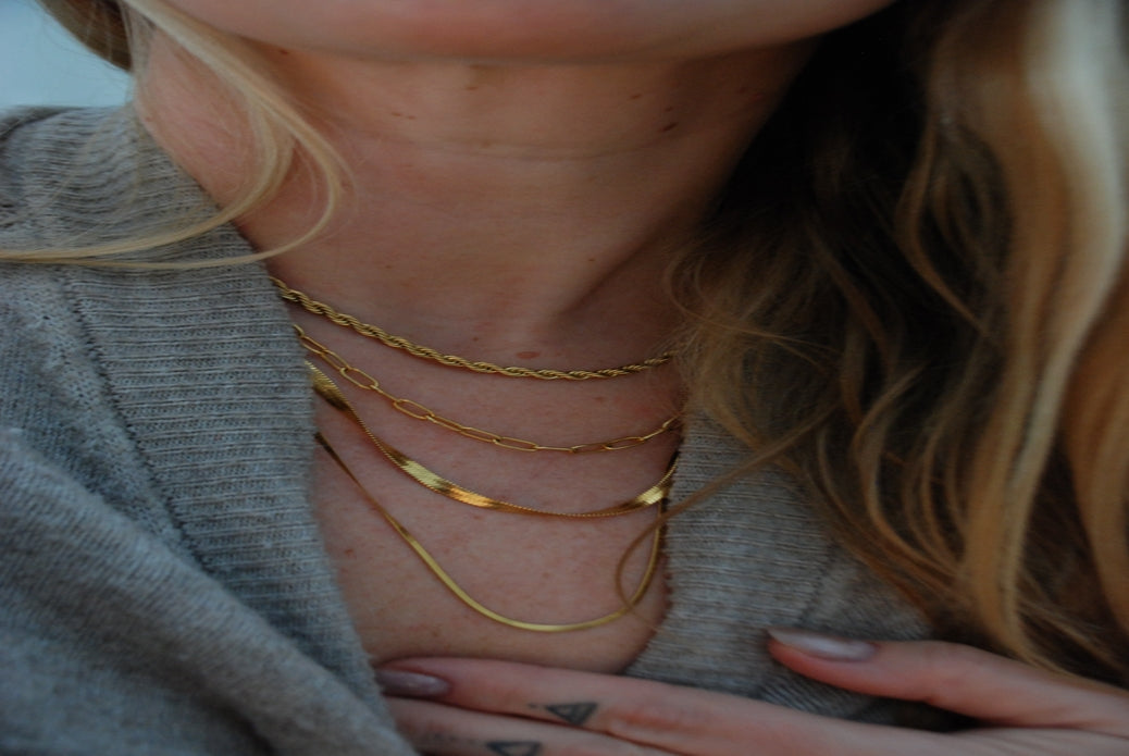 Juno Herringbone Necklace