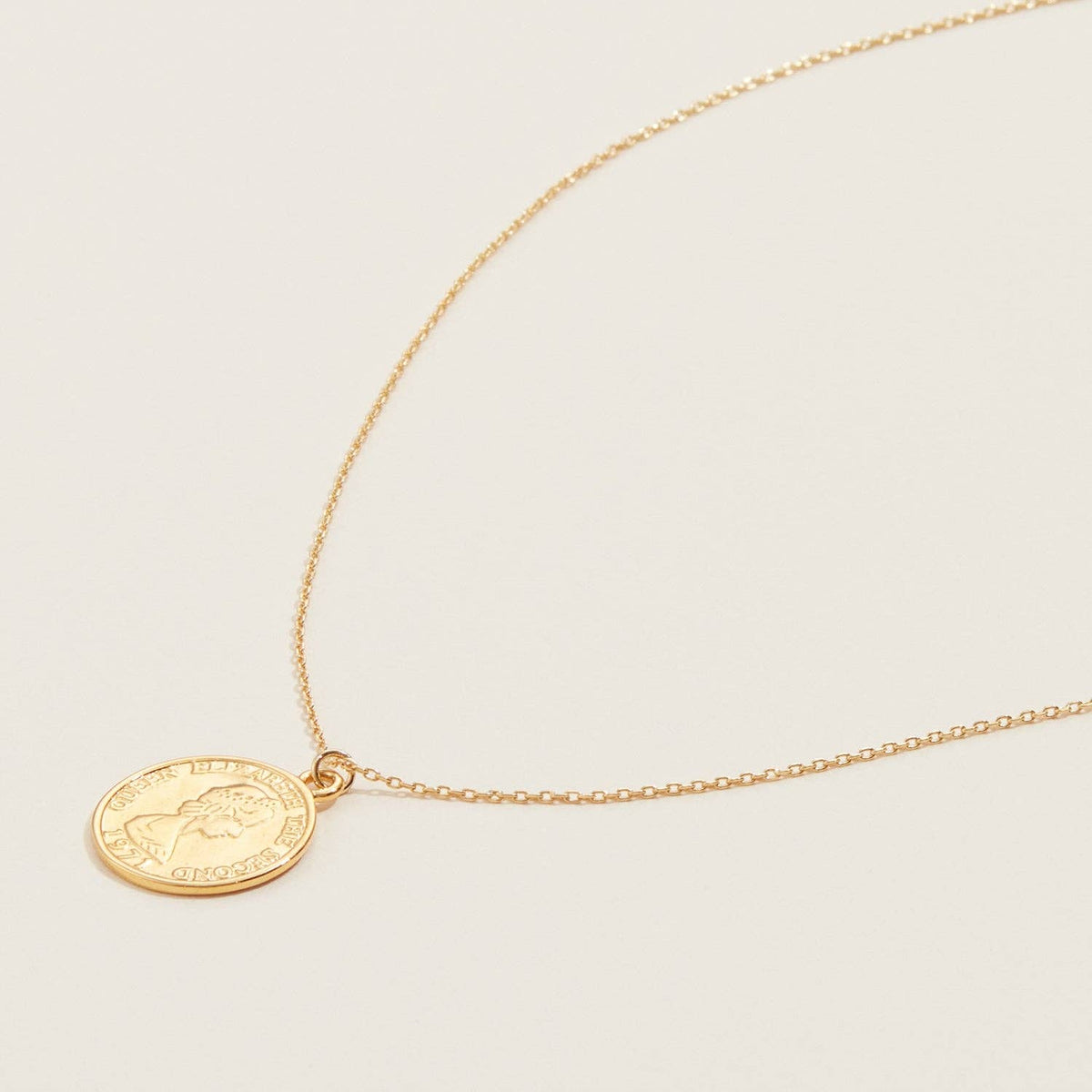 Gold Chain Coin Pendant Necklace