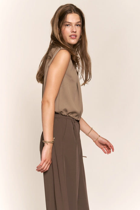 Mary Sleeveless Round Neck Top