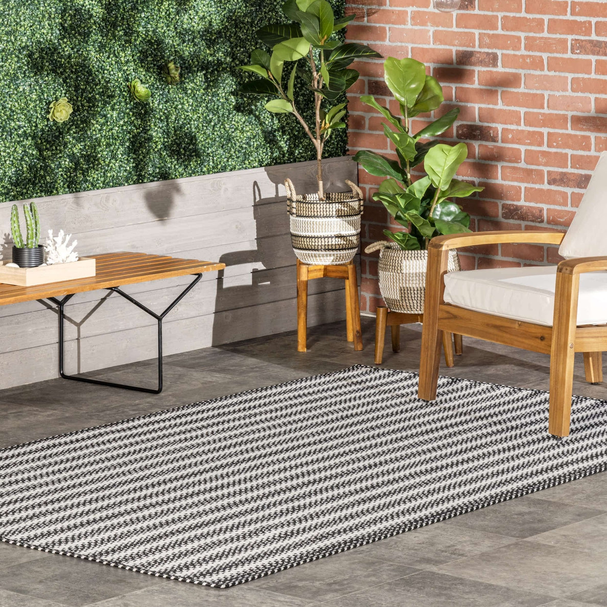 Kennedy Braided Stripes Indoor/Outdoor Area Rug