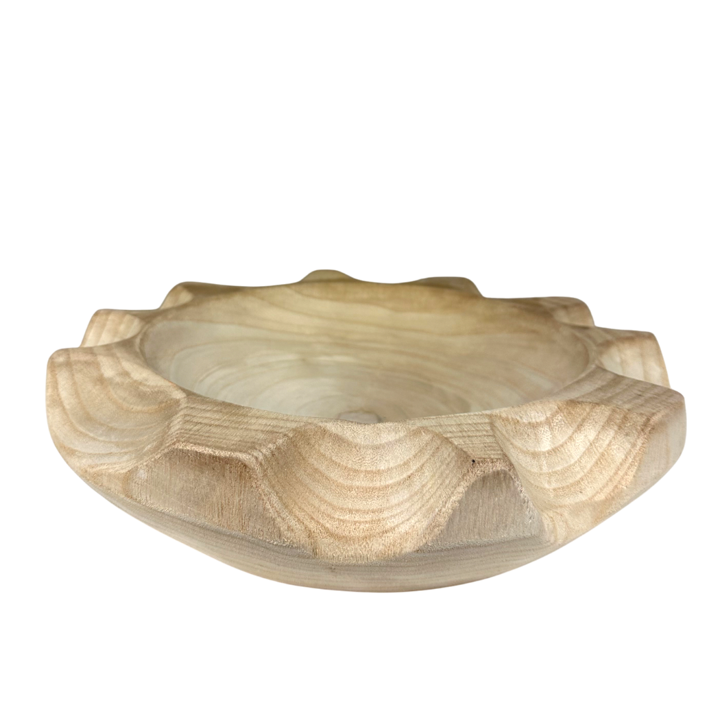 Antique White Wood Scalloped Bowl