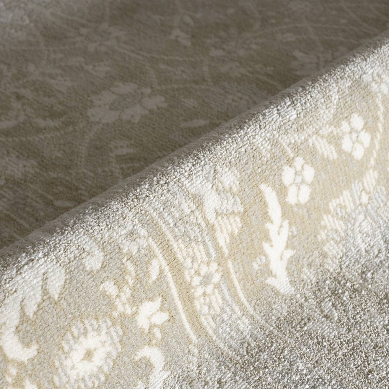 4x6 Dalia Floral Oriental Sand Indoor Outdoor Rug