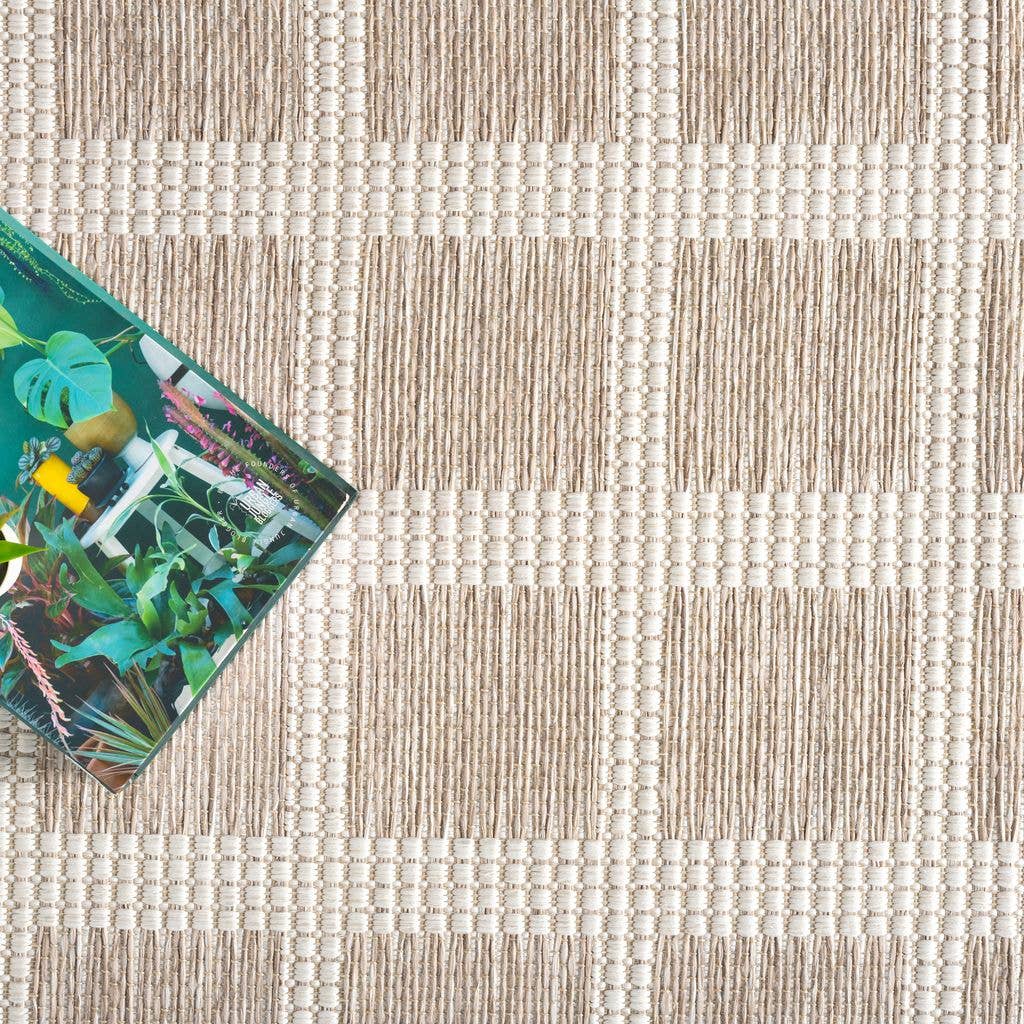 Ocean Gridscape Indoor/Outdoor Area Rug