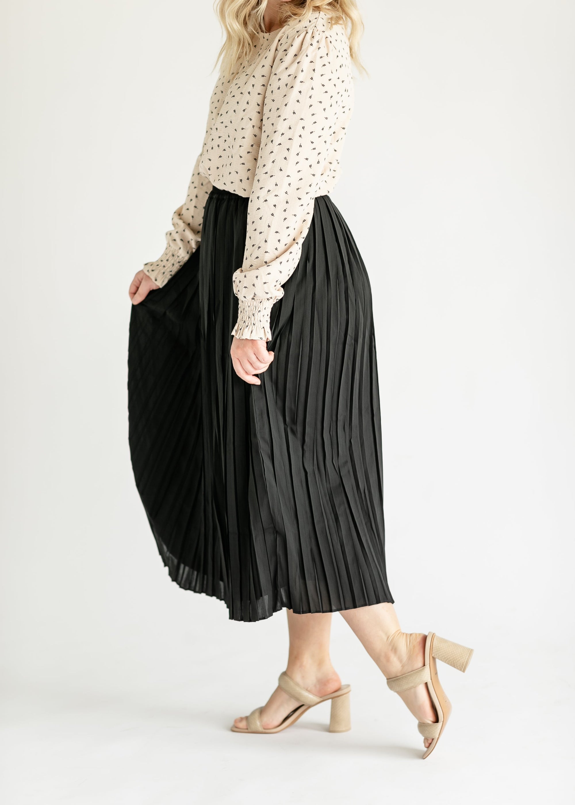 Pleated Pull-On Midi Skirt