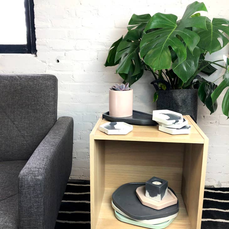 Concrete Round Planter + Vessel / 4"